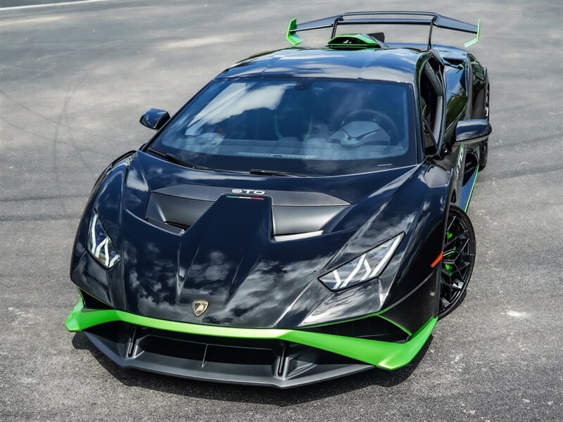 2022 Lamborghini Huracan STO - Photo 9 - Bonita Springs, FL 34134