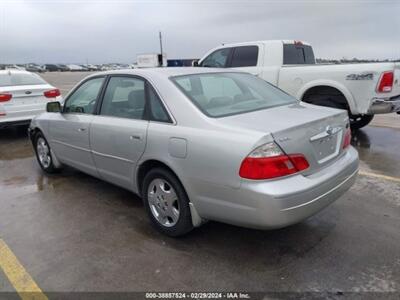 2004 Toyota Avalon XLS   - Photo 2 - Spicewood, TX 78669