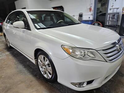 2012 Toyota Avalon XLS   - Photo 9 - Spicewood, TX 78669