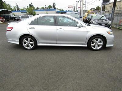 2010 Toyota Camry SE   - Photo 3 - Spicewood, TX 78669