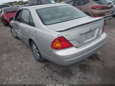 2001 Toyota Avalon XLS   - Photo 2 - Spicewood, TX 78669