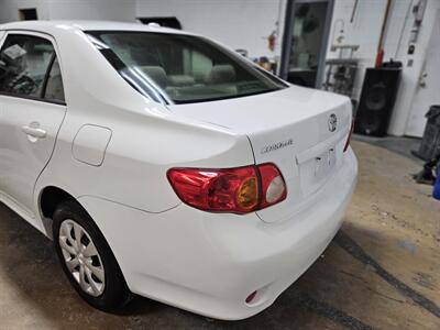 2010 Toyota Corolla LE   - Photo 5 - Spicewood, TX 78669