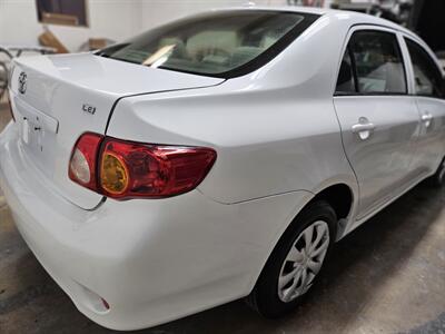 2010 Toyota Corolla LE   - Photo 10 - Spicewood, TX 78669