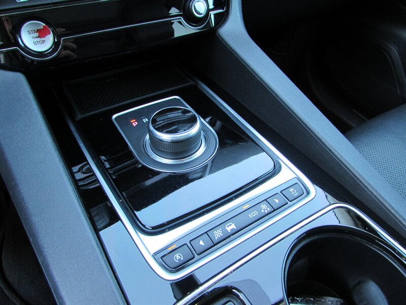 2017 Jaguar F-PACE 35t Prestige - Photo 23 - Dublin, CA 94568