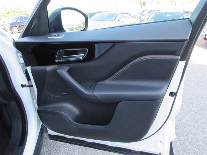 2017 Jaguar F-PACE 35t Prestige - Photo 32 - Dublin, CA 94568