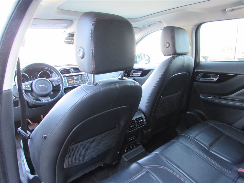2017 Jaguar F-PACE 35t Prestige - Photo 26 - Dublin, CA 94568