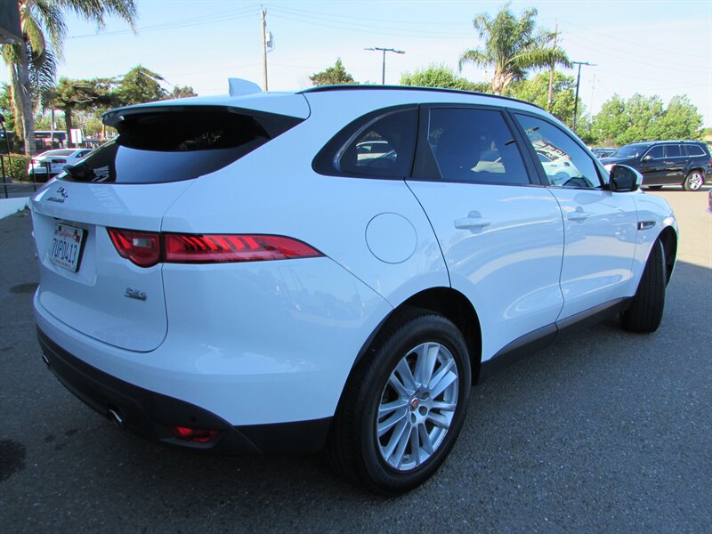 2017 Jaguar F-PACE 35t Prestige - Photo 9 - Dublin, CA 94568