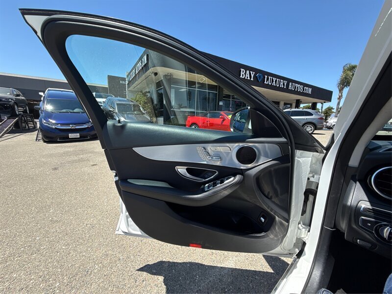 2015 Mercedes-Benz C 300 - Photo 35 - Dublin, CA 94568