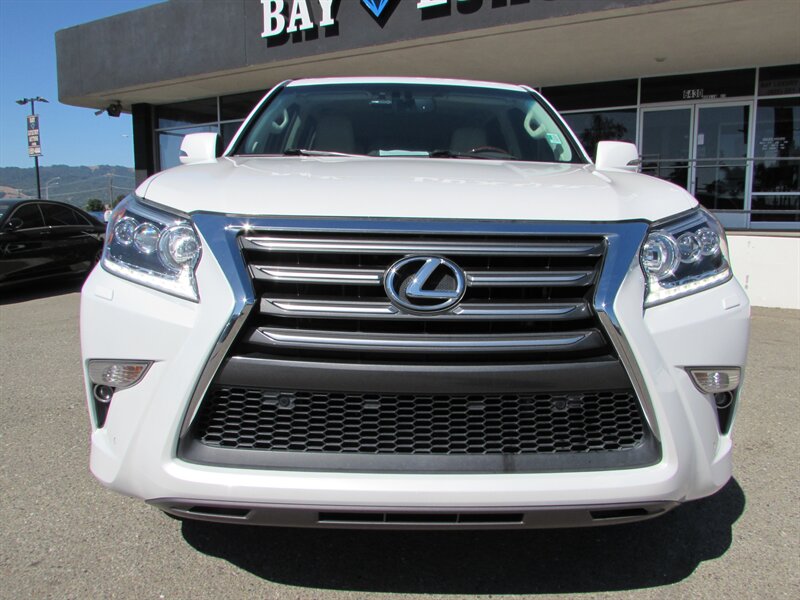 2018 Lexus GX 460 - Photo 2 - Dublin, CA 94568