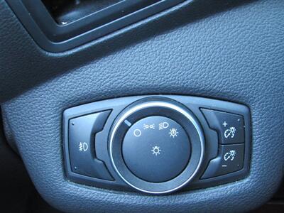 2015 Ford Escape SE   - Photo 9 - Dublin, CA 94568