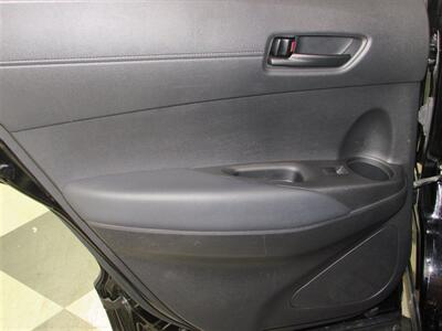 2022 Toyota Corolla Cross LE   - Photo 20 - Dublin, CA 94568