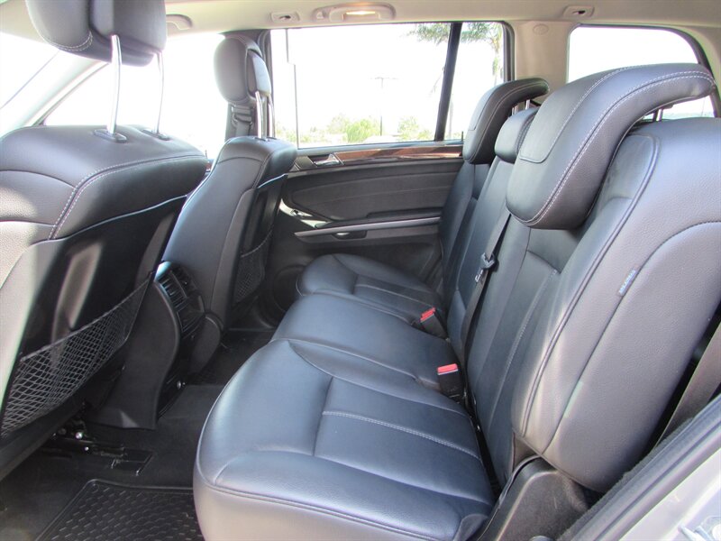 2011 Mercedes-Benz GL 450 4MATIC - Photo 11 - Dublin, CA 94568