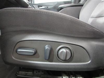 2023 Chevrolet Malibu LT   - Photo 9 - Dublin, CA 94568