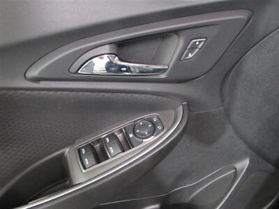 2023 Chevrolet Malibu LT   - Photo 14 - Dublin, CA 94568