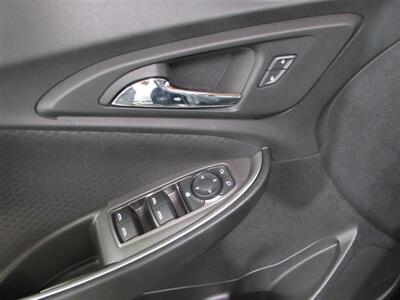 2023 Chevrolet Malibu LT   - Photo 7 - Dublin, CA 94568