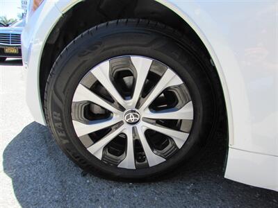 2022 Toyota Corolla Hybrid LE - Photo 22 - Dublin, CA 94568