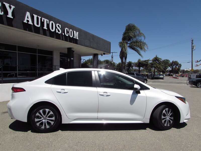 2022 Toyota Corolla Hybrid LE - Photo 9 - Dublin, CA 94568