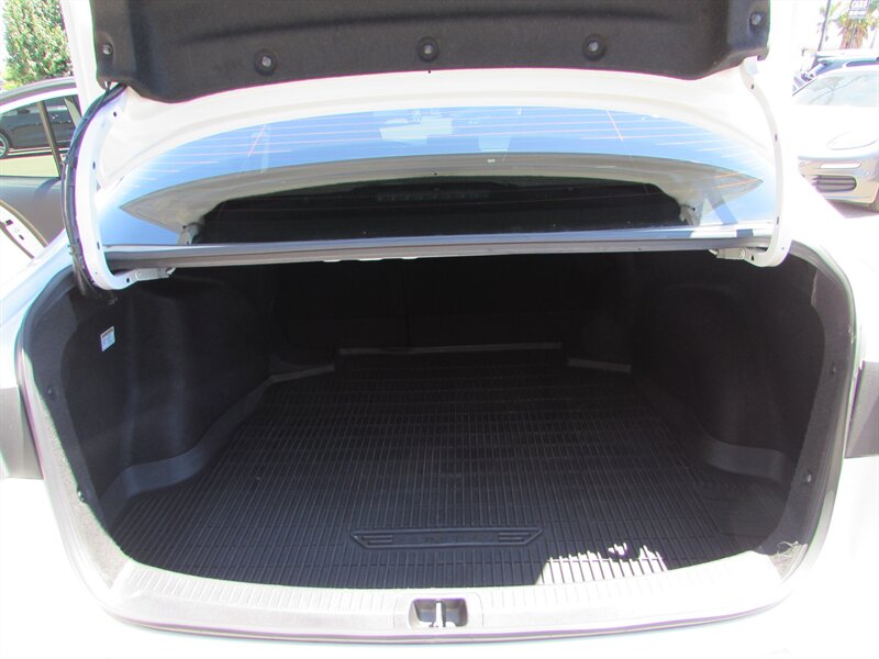 2022 Toyota Corolla Hybrid LE - Photo 20 - Dublin, CA 94568