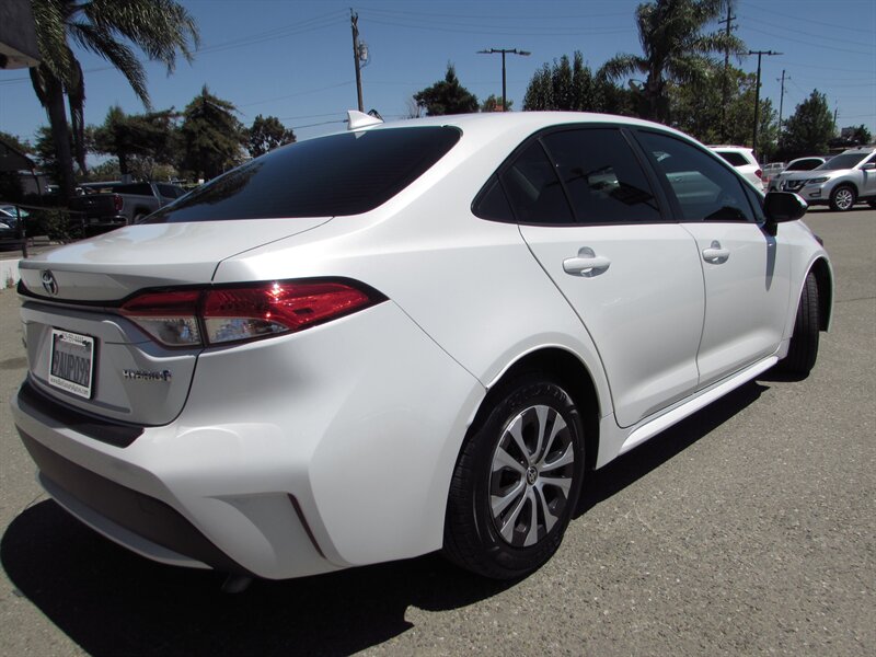 2022 Toyota Corolla Hybrid LE - Photo 7 - Dublin, CA 94568