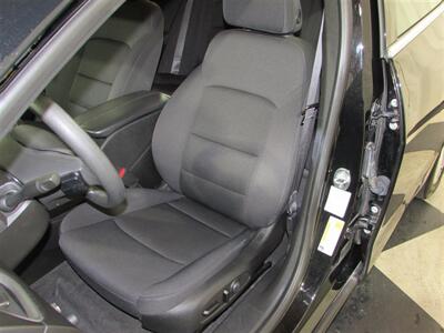 2023 Chevrolet Malibu LT   - Photo 8 - Dublin, CA 94568