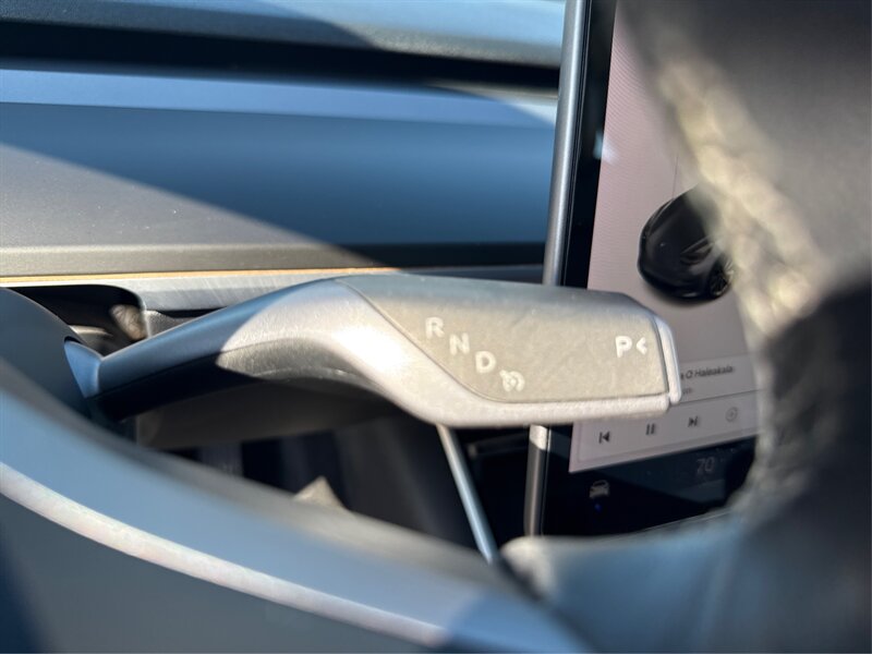 2019 Tesla Model 3 Long Range photo 25