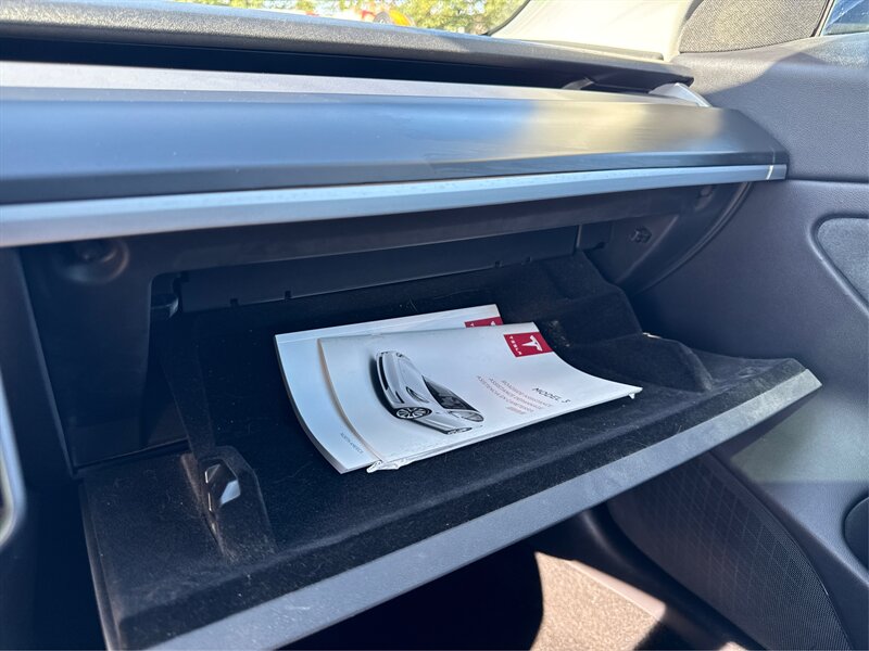 2019 Tesla Model 3 Long Range photo 24