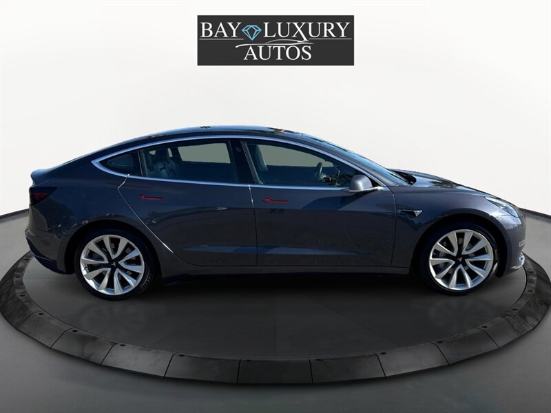 2019 Tesla Model 3 Long Range photo 4