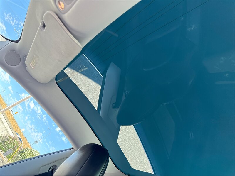 2019 Tesla Model 3 Long Range photo 18
