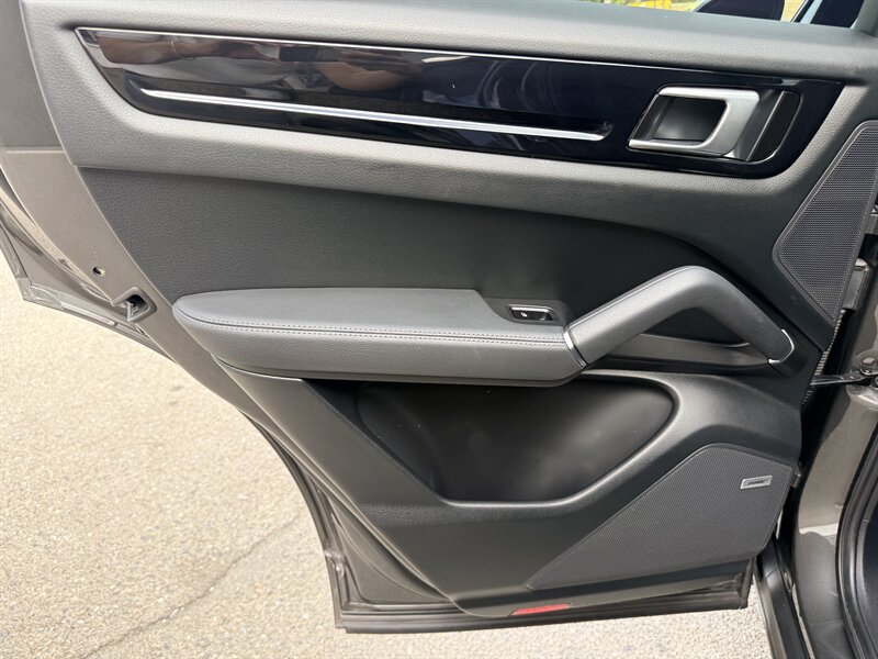 2020 Porsche Cayenne - Photo 22 - Dublin, CA 94568