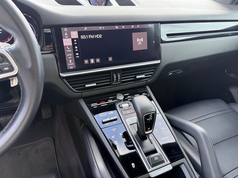 2020 Porsche Cayenne - Photo 16 - Dublin, CA 94568