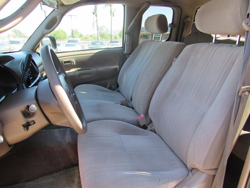 2000 Toyota Tundra SR5 - Photo 13 - Dublin, CA 94568