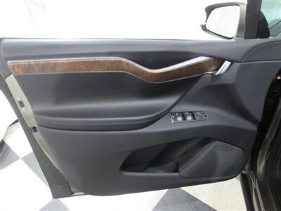 2016 Tesla Model X 75D   - Photo 60 - Dublin, CA 94568