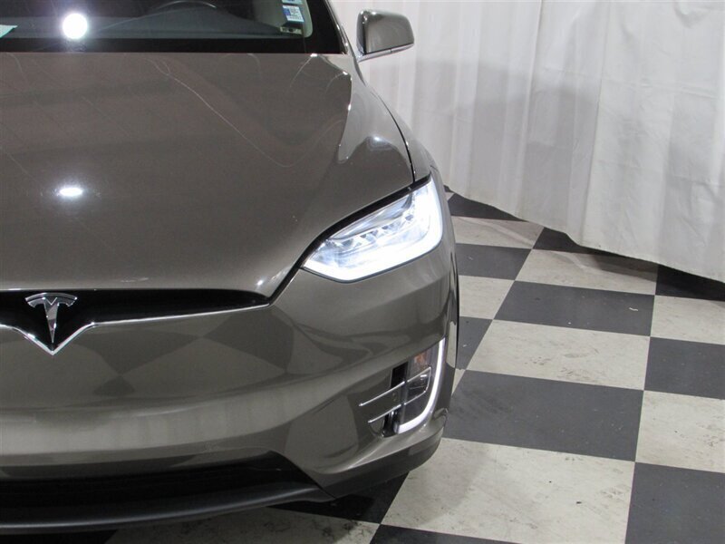 2016 Tesla Model X 75D   - Photo 64 - Dublin, CA 94568