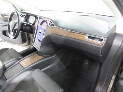 2016 Tesla Model X 75D   - Photo 68 - Dublin, CA 94568