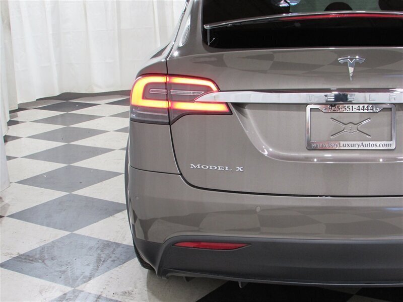 2016 Tesla Model X 75D   - Photo 36 - Dublin, CA 94568