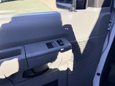 2012 Ford E-350 SD XLT - Photo 18 - Dublin, CA 94568