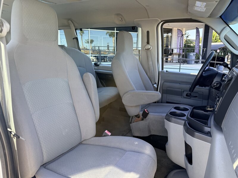 2012 Ford E-350 SD XLT - Photo 24 - Dublin, CA 94568