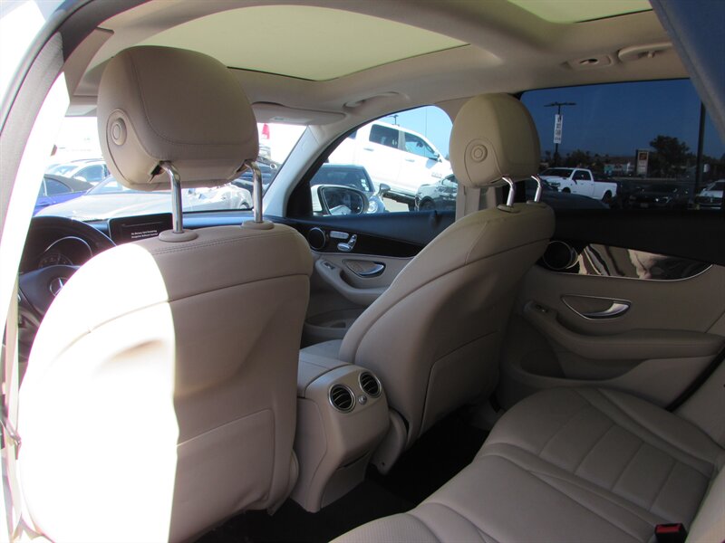 2017 Mercedes-Benz GLC GLC 300 4MATIC - Photo 14 - Dublin, CA 94568