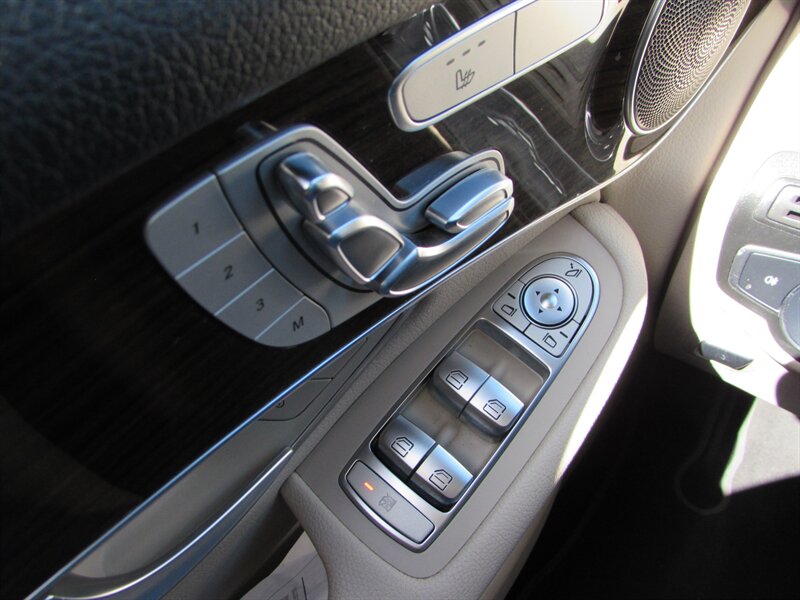 2017 Mercedes-Benz GLC GLC 300 4MATIC - Photo 25 - Dublin, CA 94568