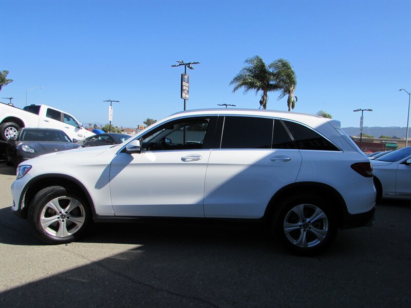 2017 Mercedes-Benz GLC GLC 300 4MATIC - Photo 5 - Dublin, CA 94568