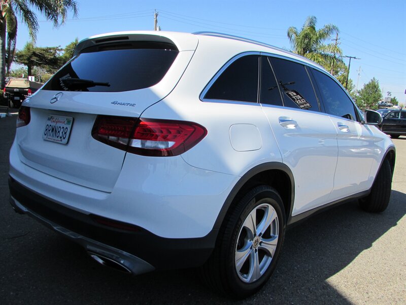 2017 Mercedes-Benz GLC GLC 300 4MATIC - Photo 9 - Dublin, CA 94568