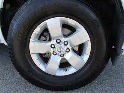 2012 Nissan Frontier SV V6   - Photo 21 - Dublin, CA 94568