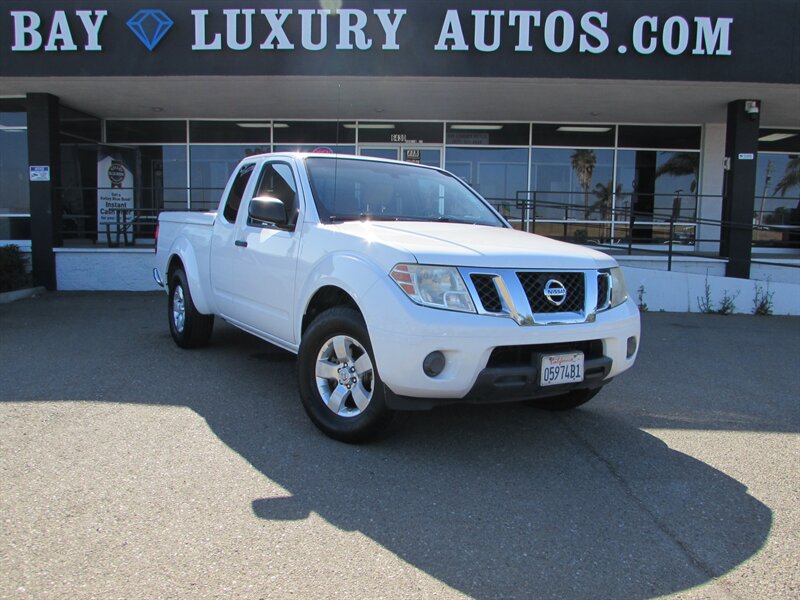 2012 Nissan Frontier 4.0 SV King Cab 4X2 MT's photo
