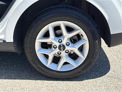 2023 Kia Soul LX - Photo 31 - Dublin, CA 94568