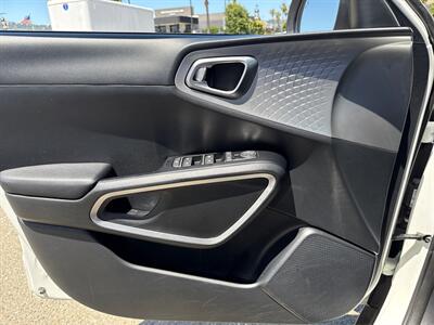 2023 Kia Soul LX - Photo 21 - Dublin, CA 94568