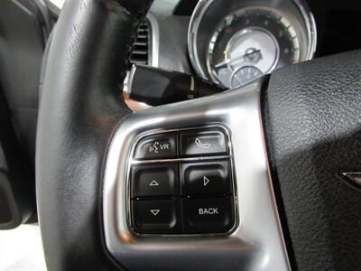 2012 Chrysler 300 Series Limited   - Photo 24 - Dublin, CA 94568