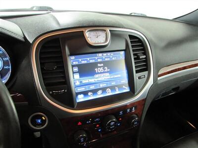2012 Chrysler 300 Series Limited   - Photo 30 - Dublin, CA 94568
