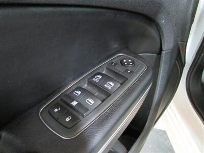 2012 Chrysler 300 Series Limited   - Photo 14 - Dublin, CA 94568