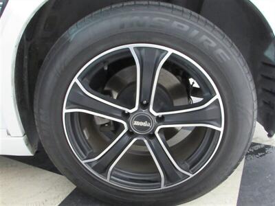 2012 Chrysler 300 Series Limited   - Photo 82 - Dublin, CA 94568