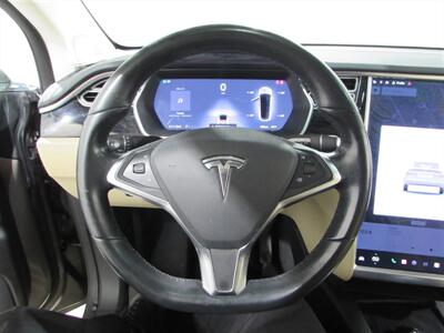 2016 Tesla Model X 60D   - Photo 15 - Dublin, CA 94568